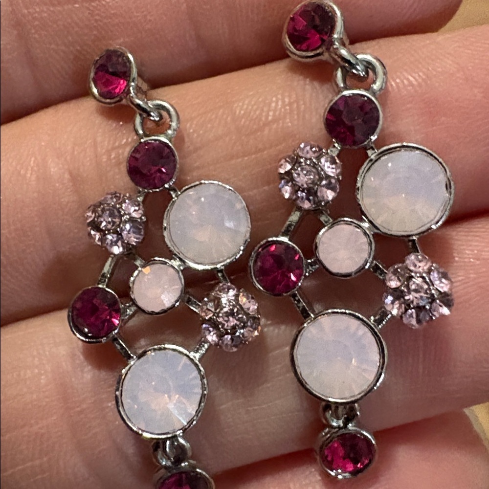 VINTAGE FAUX RUBY AND FAUX OPAL STONES AND CLUSTERED CRYSTAL POST 1.8" EARRINGS - Picture 4 of 7